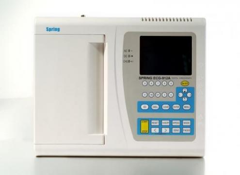 施博瑞數(shù)字式十二道心電圖機(jī) ecg-912a